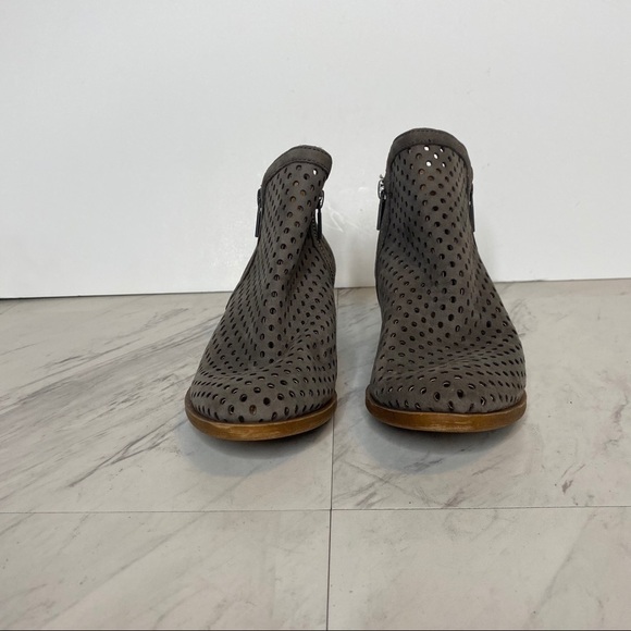 Lucky Brand Basel Laser Cut Leather Gray Bootie 6M - Picture 2 of 12